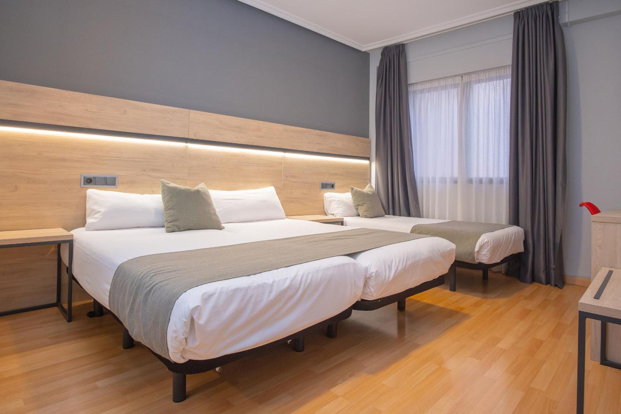 Vtz Hotel El Principe Zaragoza Kültér fotó
