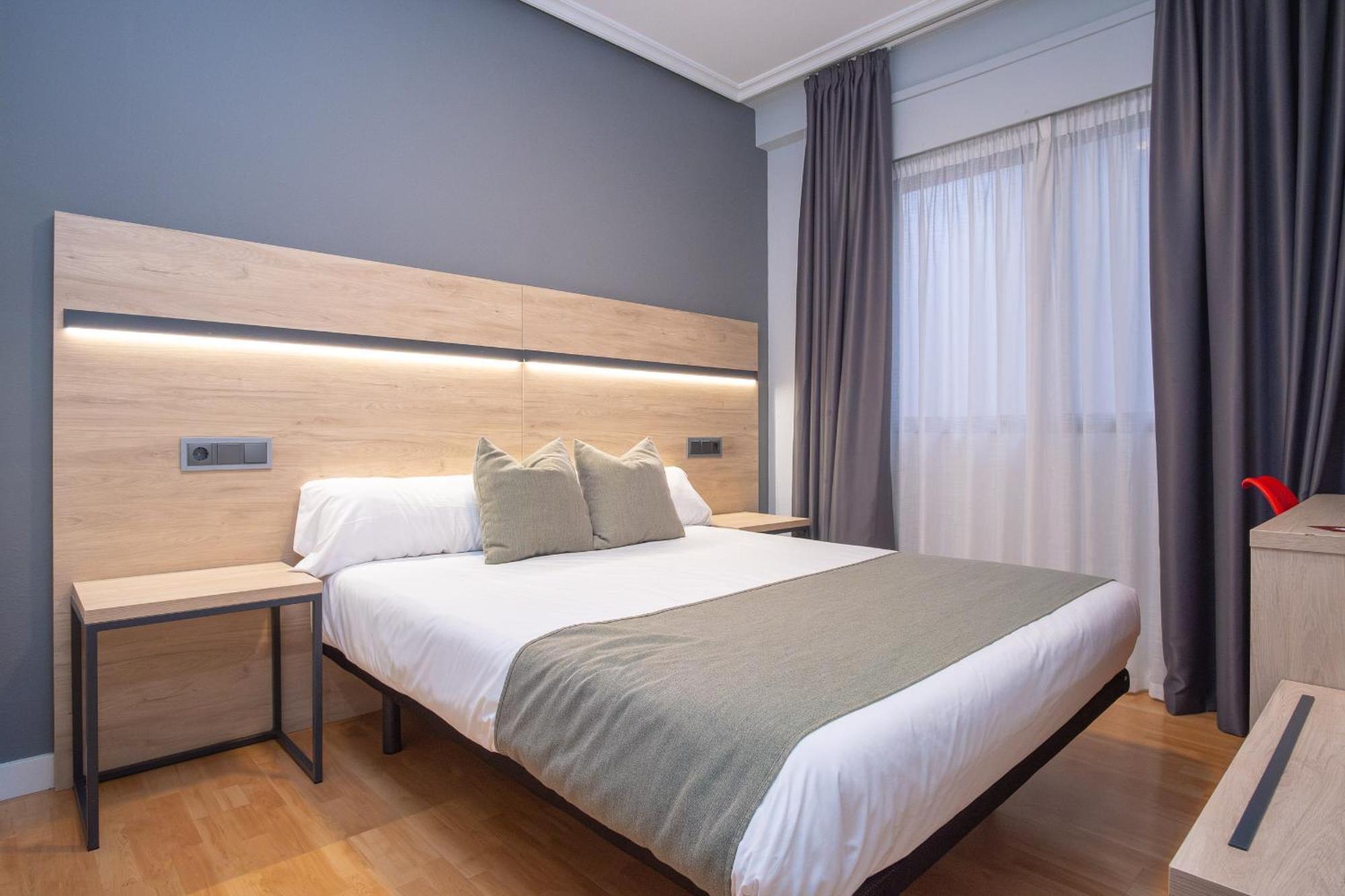 Vtz Hotel El Principe Zaragoza Kültér fotó