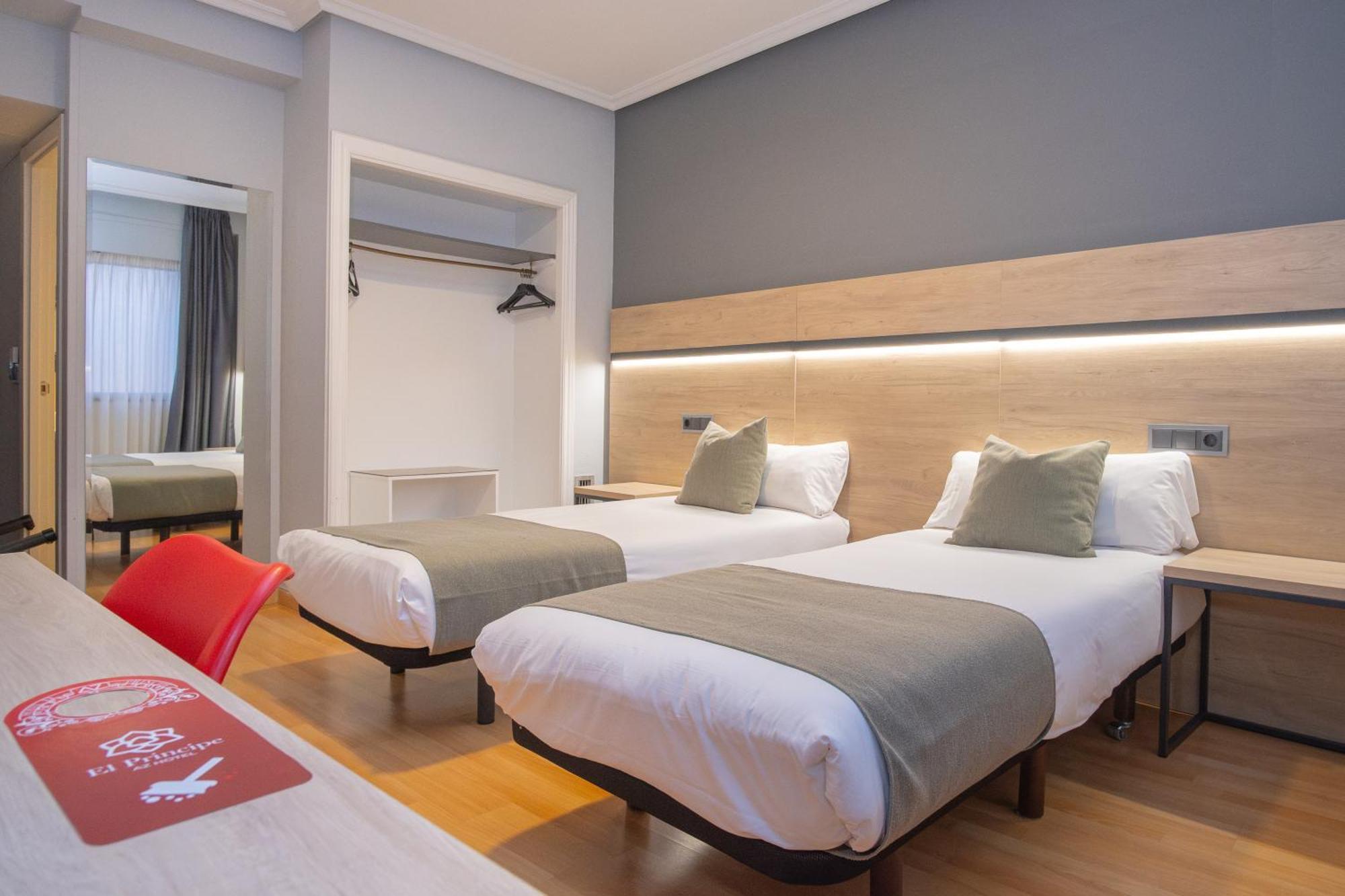 Vtz Hotel El Principe Zaragoza Kültér fotó